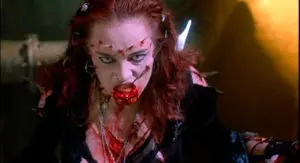 Mindy Clarke es Mortal Zombie