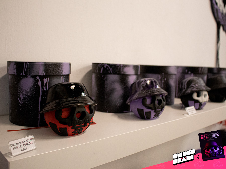 Figuras principales de la exposición de Hello Chaos 2