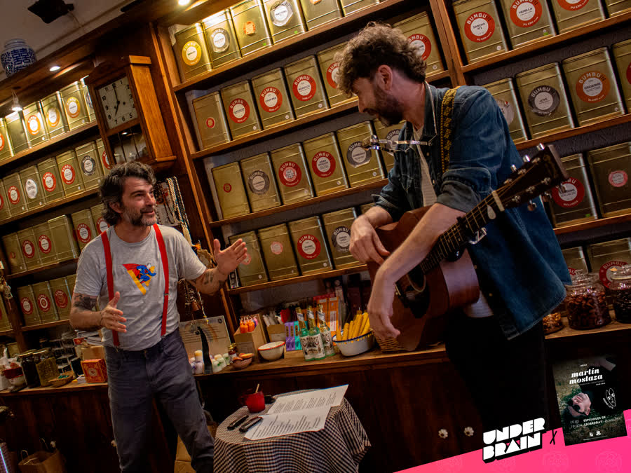 Martín Mostaza en concierto en Bumbutea 9
