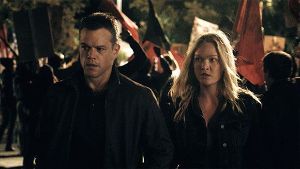 Matt Damon y Julia Stiles en Jason Bourne