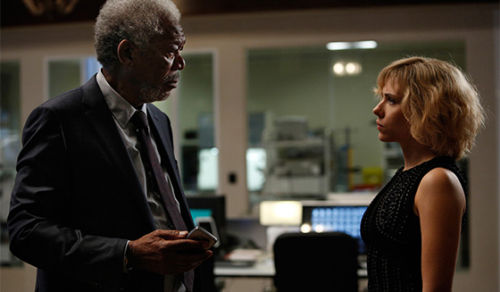 Fotograma de la película con Morgan Freeman